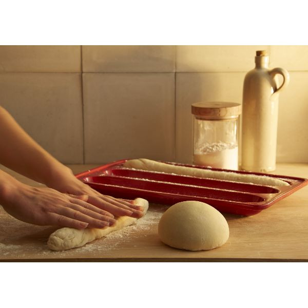 Flame. Coffret Moule à Baguettes grand cru - Emile Henry | Art. 795506 - Vue 4