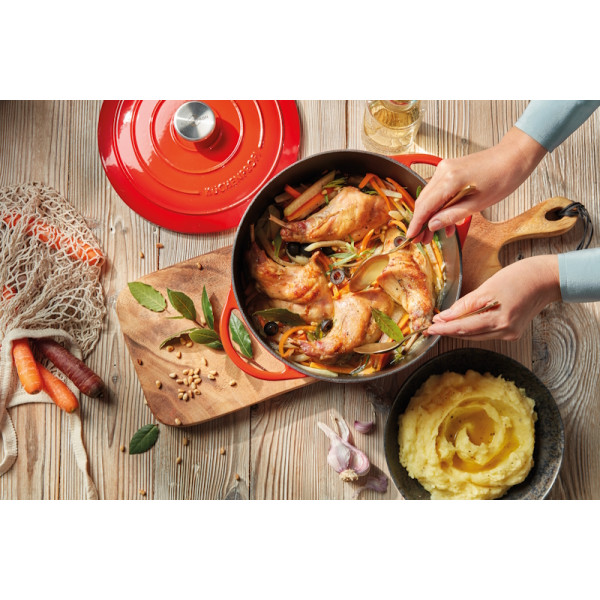 Provence. Cocotte en fonte de 20 à 28 cm rouge - Küchenprofi | Art. 4007371070690 - vue 9