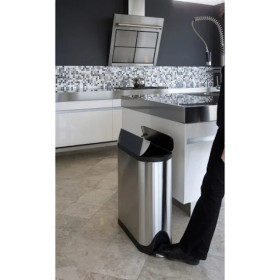 Butterfly. Poubelle inox à ouverture papillon 45L - Simplehuman | Art. 0838810015361 - vue 2